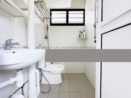 468 Ang Mo Kio Avenue 10 HDB Apartment Room Rental, $800, 1 Bed 1 Bath 150 sqft $5.33 psf