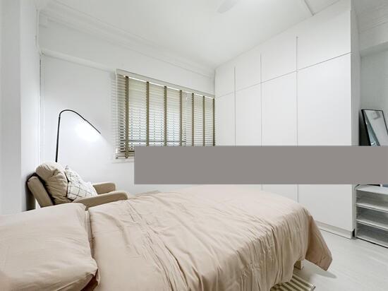 Prop-GPT: HDB Apartment: D18  323 Tampines Street 33