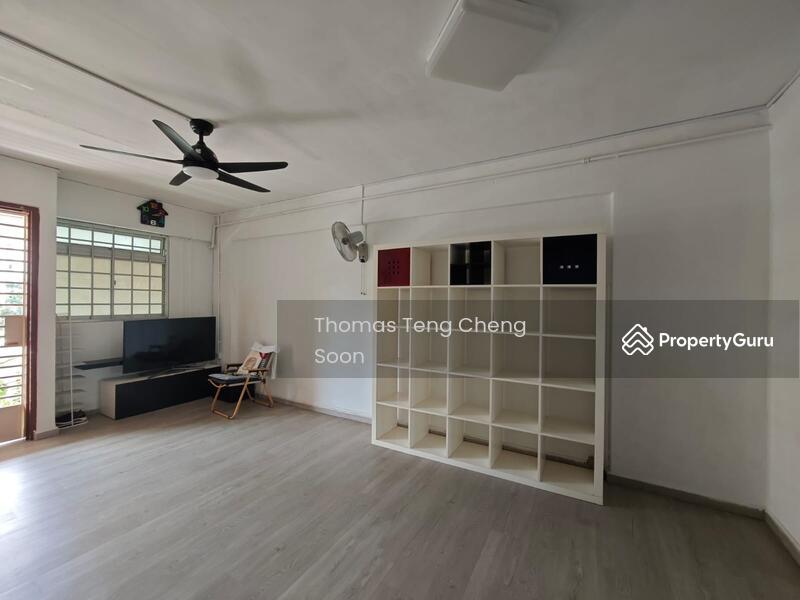 Prop-GPT: HDB Flat: D20 Ang Mo Kio 180 Ang Mo Kio Avenue 5