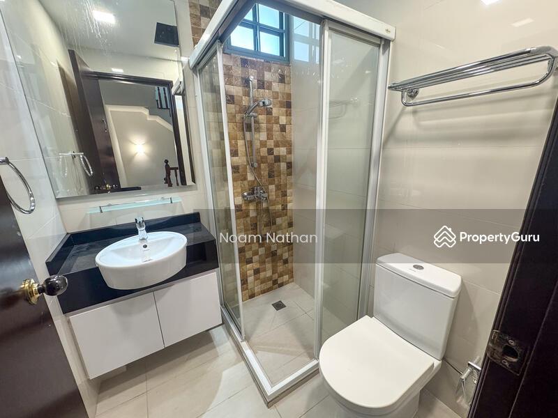 2 Storey Town House with Attic and Pool near ACS Barker