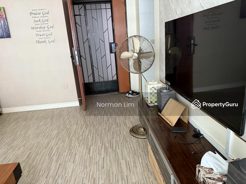 HDB Flat for Rent: Holland, D10, 271022