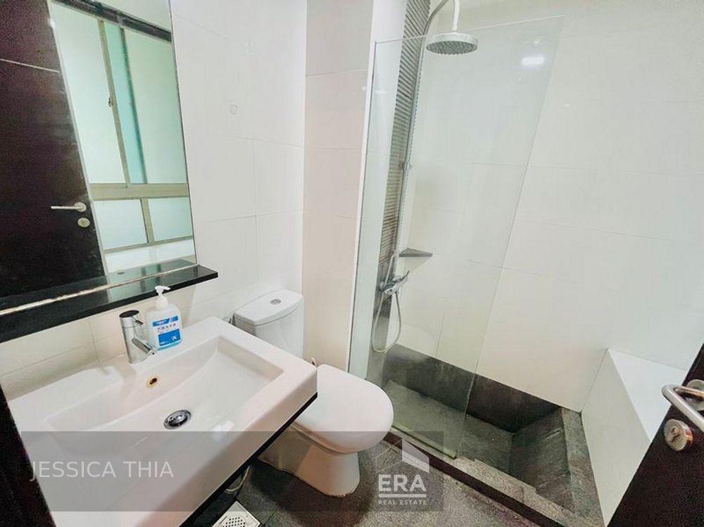Condominium for Rent: Mackenzie Road, Cairnhill, D09, 228719