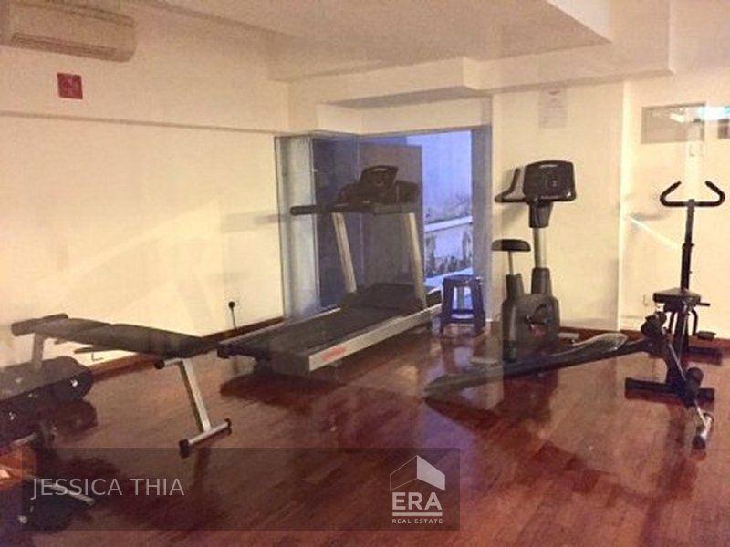 Condominium for Rent: Mackenzie Road, Cairnhill, D09, 228719