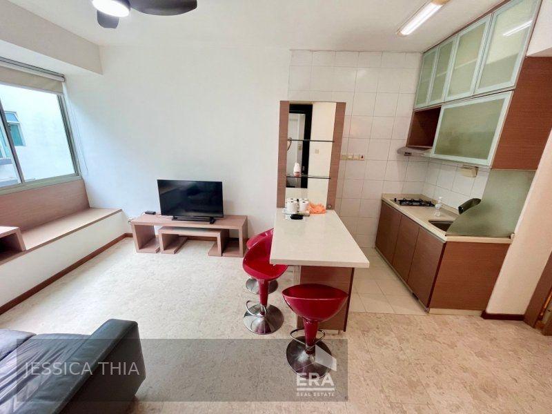 Condominium for Rent: Mackenzie Road, Cairnhill, D09, 228719
