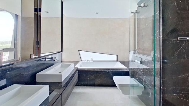 Condominium for Rent: D04, 098209