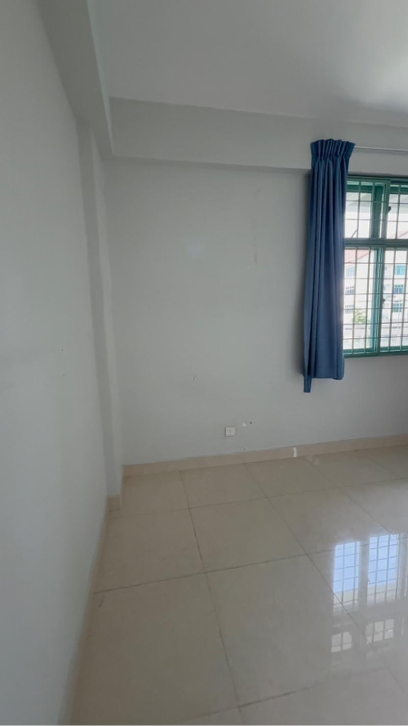 Changi Court Condominium Room Rental, $1,300, 1 Bed 1 Bath 120 sqft $10.83 psf