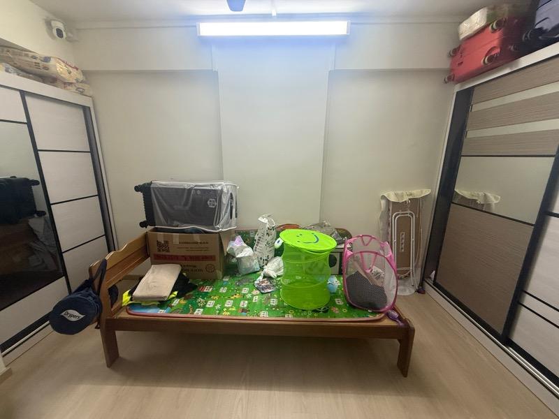 3 Queen's Road HDB Apartment For Rent, $3,700, 2 Bed 1 Bath 957 sqft $3.87 psf
