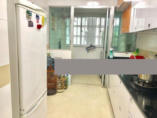 HDB Apartment for Rent: Yishun, D27, 762432