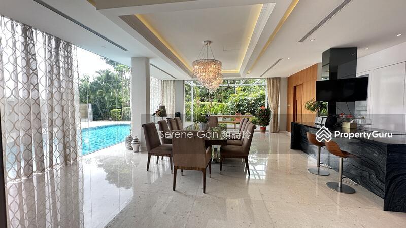 Prop-GPT: Detached: D10 Holland Holland Green