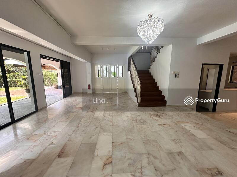 Bungalow for Rent: D21, 597000