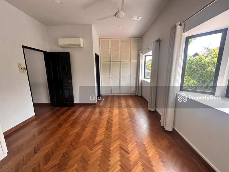 Bungalow for Rent: D21, 597000