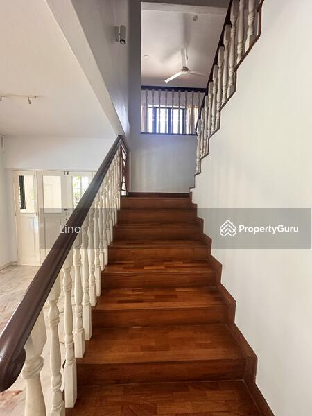 Bungalow for Rent: D21, 597000