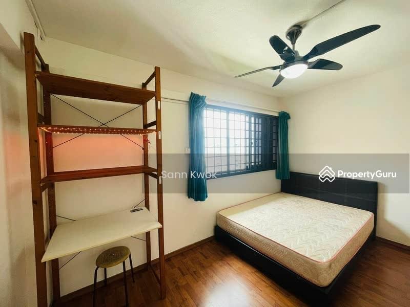 Prop-GPT: HDB Flat: D27 Yishun 125 Yishun Street 11