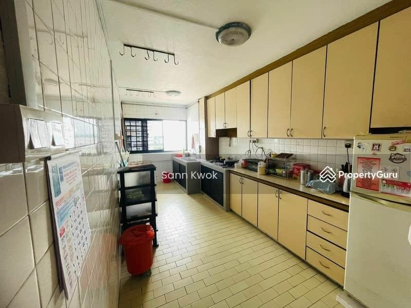 HDB Flat for Rent: Yishun, D27, 760125