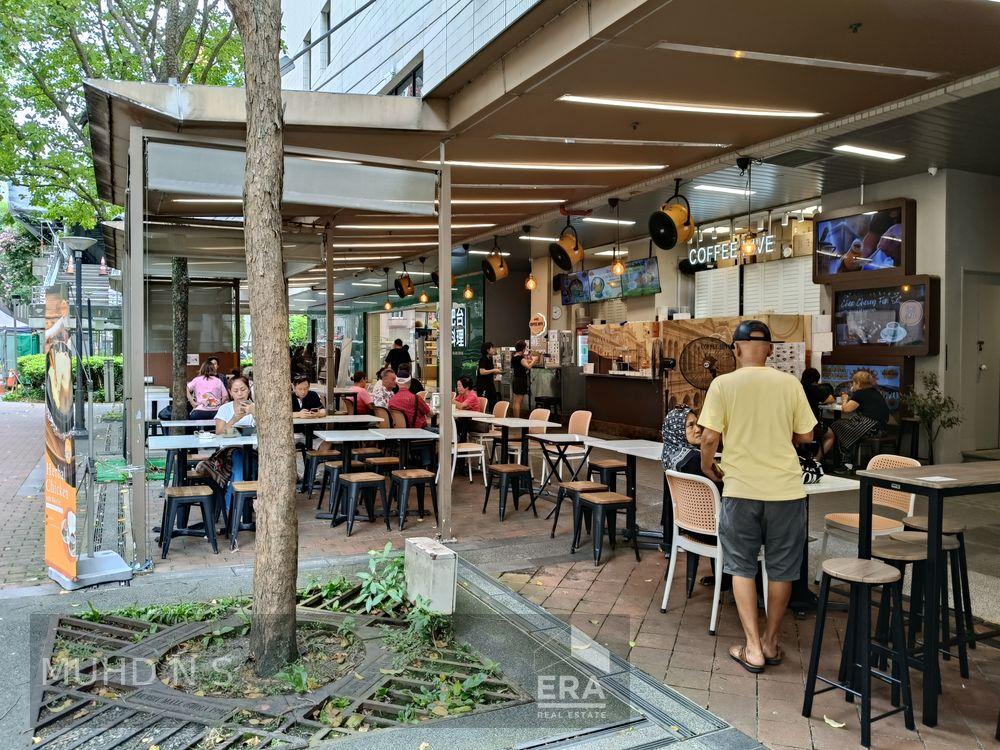 Highly Visible! Suit for Cafe, Bubble Tea, or Take Away Concept!