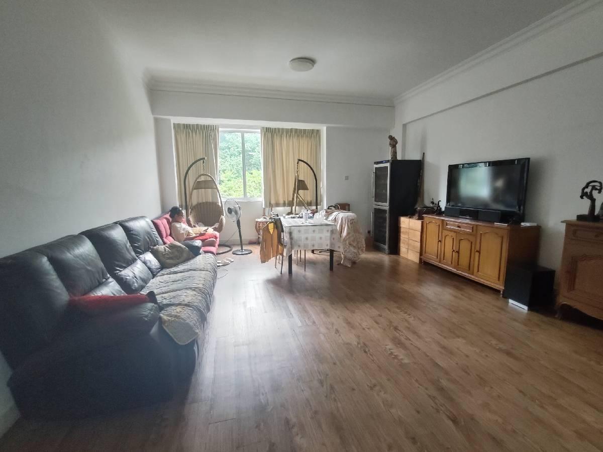 Prop-GPT: Condominium: D20 Ang Mo Kio Kingsgrove