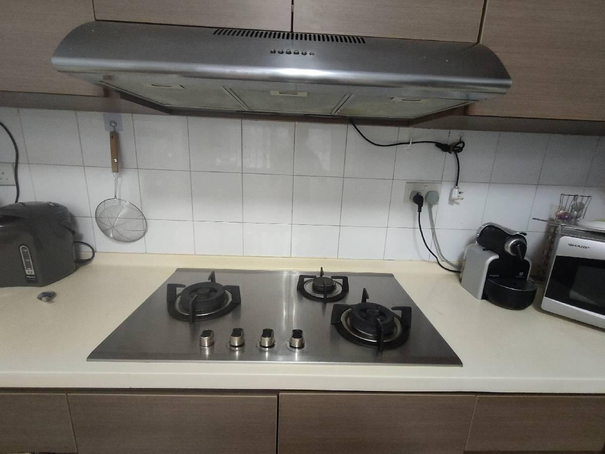 Kingsgrove Condominium For Rent, $5,200, 3 Bed 3 Bath 1,528 sqft $3.40 psf