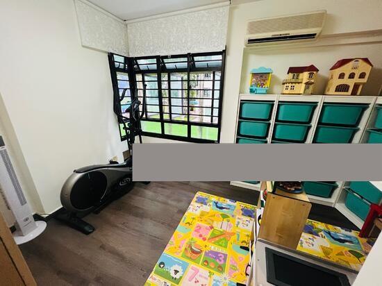 HDB Apartment for Rent: D23, 670655