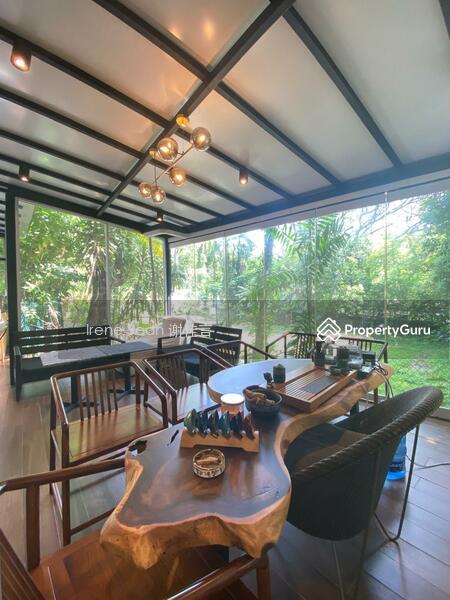 Prop-GPT: Semi-Detached: D10 Holland Holland Road - BLACK & WHITE COLONIAL HOUSE