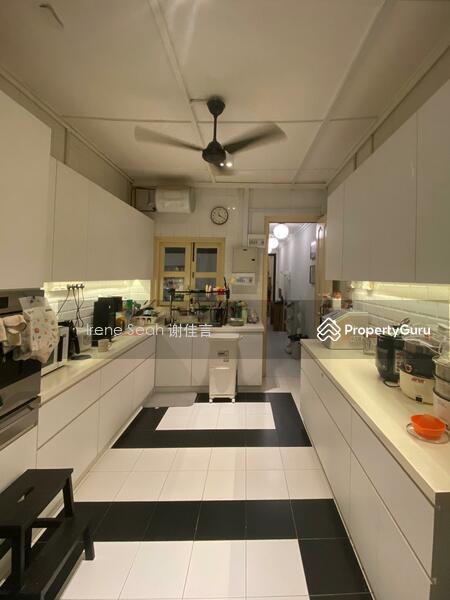 Holland Road - BLACK & WHITE COLONIAL HOUSE