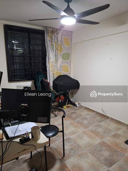 Prop-GPT: HDB Flat: D10 Holland 6 Holland Close