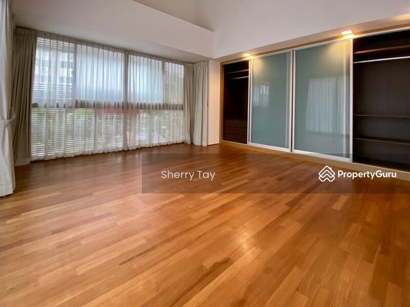 Prop-GPT: Bungalow: D10  Bungalow House next to Botanic Gardens