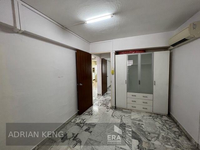 HDB - 2 room for Rent: Queen Street, Bugis, D07, 180271
