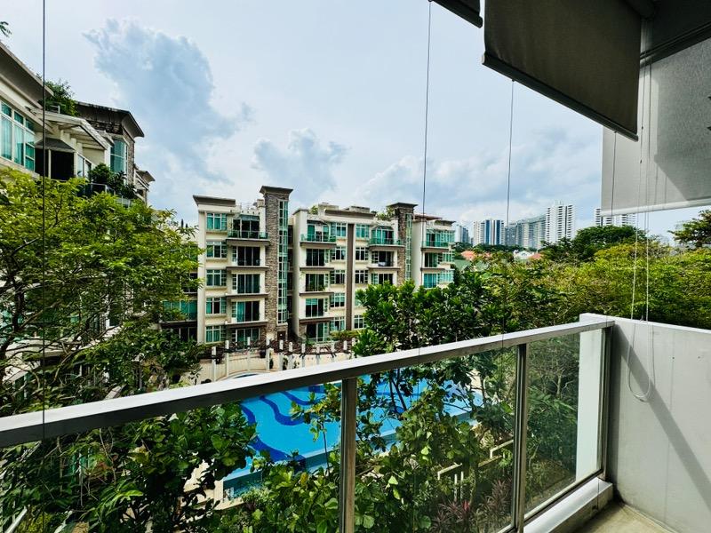 Prop-GPT: Condominium: D10  Mon Jervois