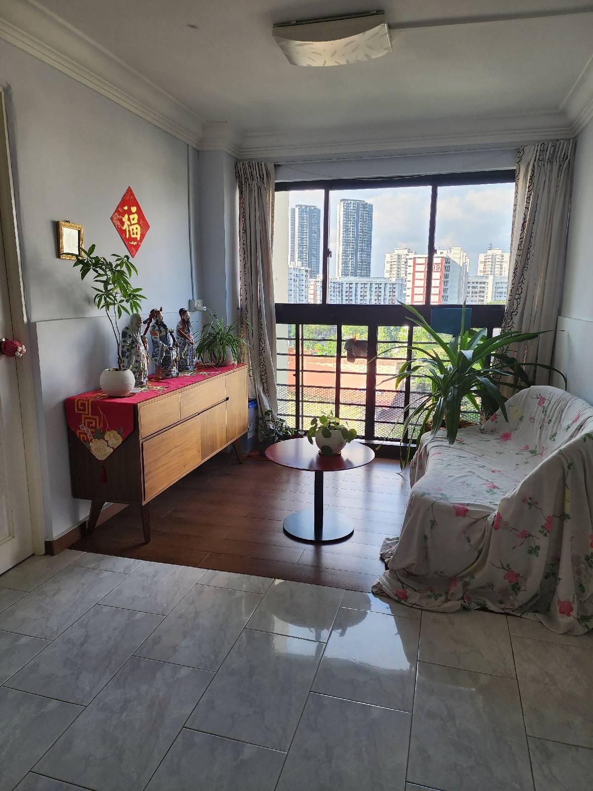 723 Clementi West Street 2 HDB Apartment Room Rental, $1,100, 1 Bed 1 Bath 215 sqft $5.12 psf