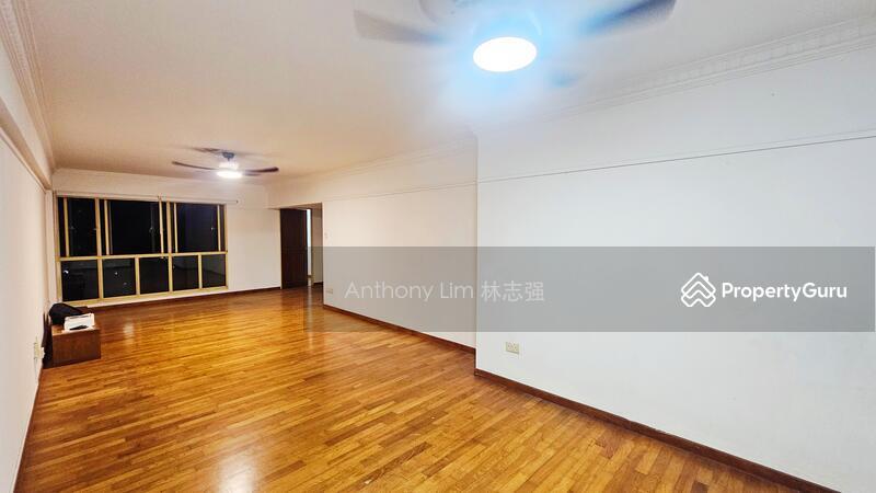 Prop-GPT: HDB Flat: D19 Punggol 132 Edgedale Plains