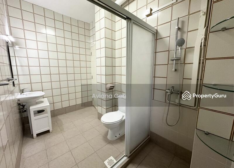 Marine Parade Spacious Apartment