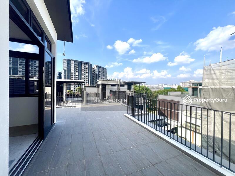 Semi-Detached for Rent: D19, 549533