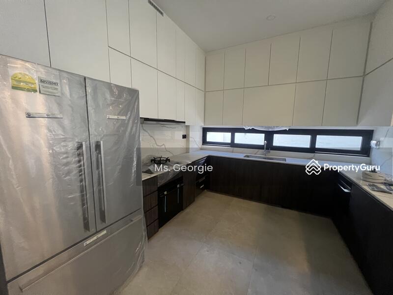 Semi-Detached for Rent: D19, 549533