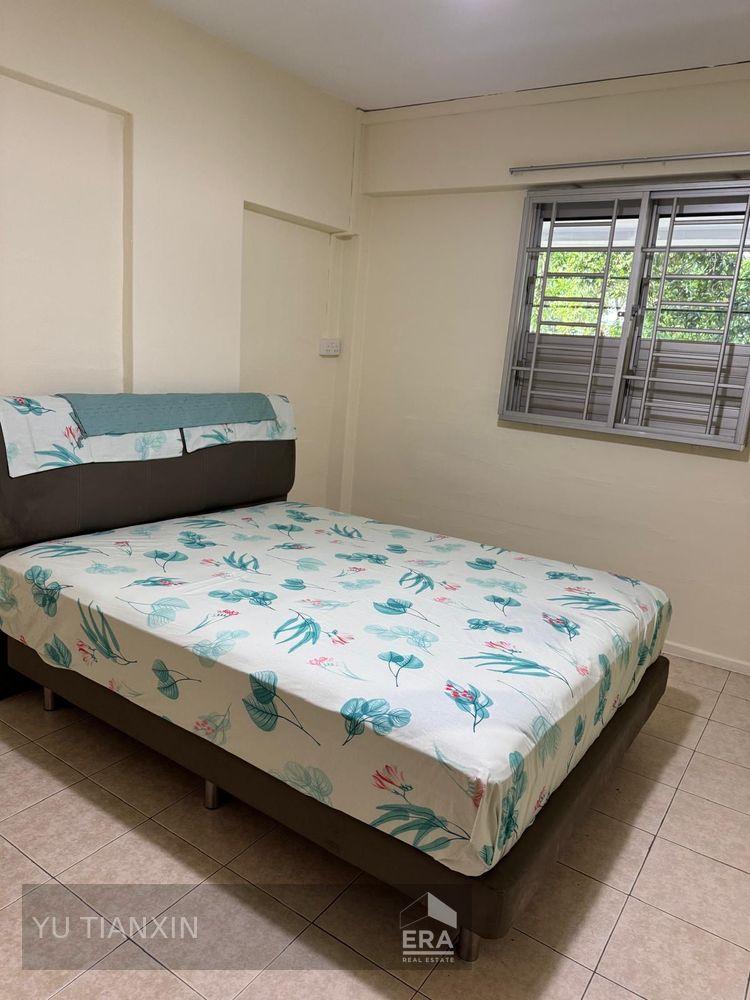 Prop-GPT: HDB - 3 room: D27 Yishun 108 Yishun Ring Road