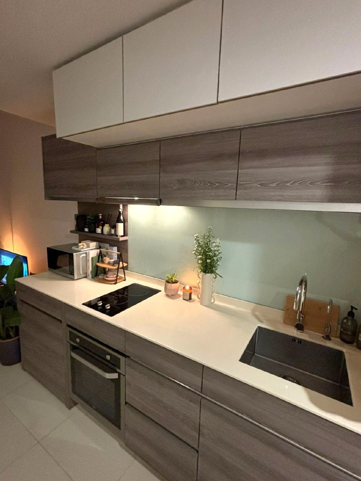 Condominium for Rent: Pasir Ris, D18, 518070