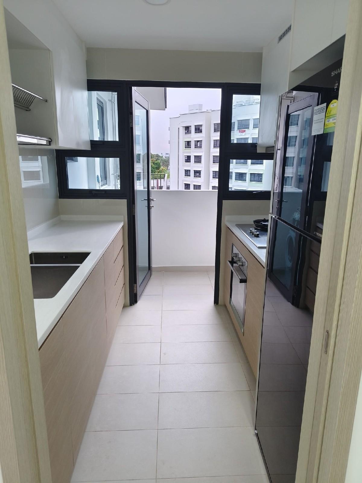 TREASURE AT TAMPINES Condominium For Rent, $5,980, 4 Bed 2 Bath 1,238 sqft $4.83 psf