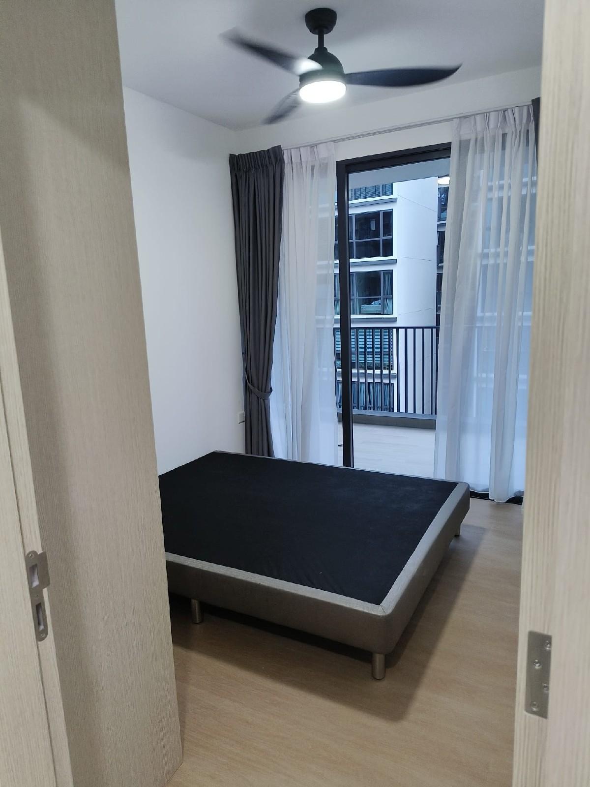 TREASURE AT TAMPINES Condominium For Rent, $5,980, 4 Bed 2 Bath 1,238 sqft $4.83 psf