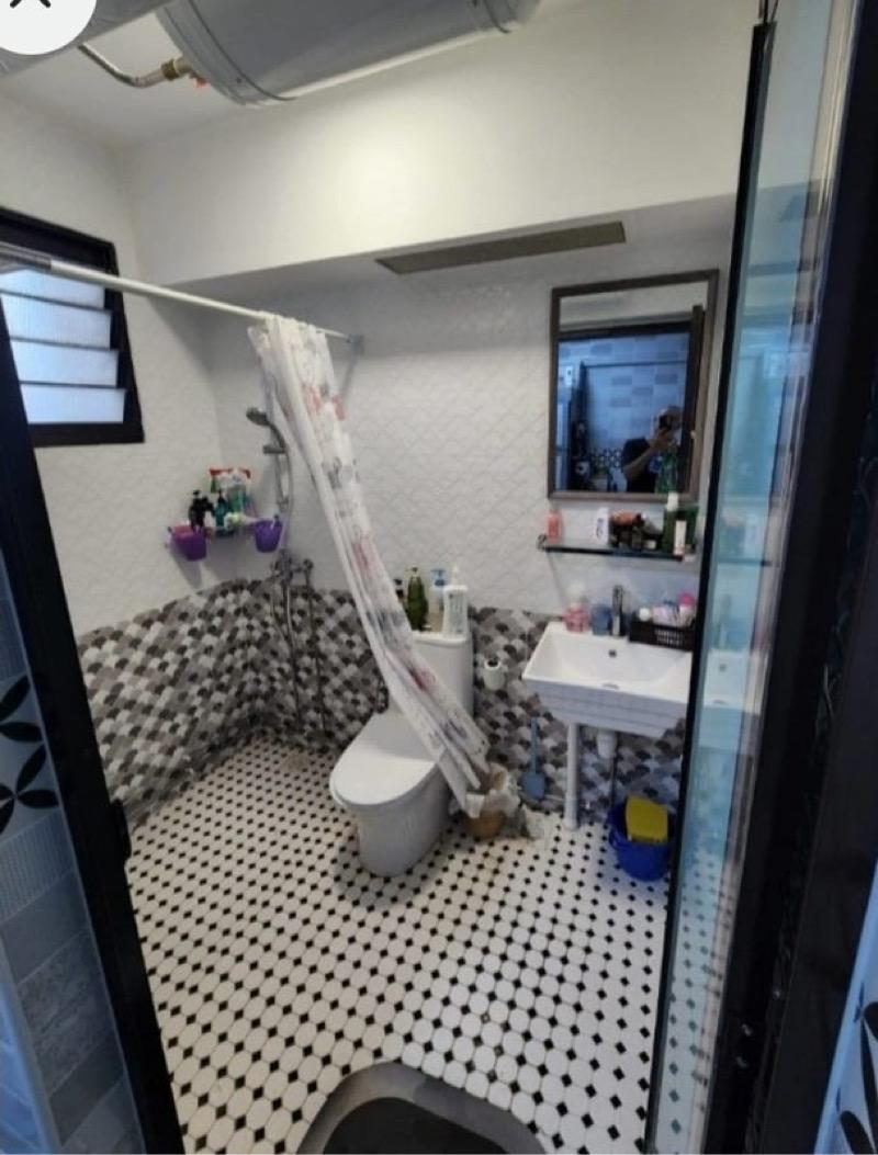 508B Wellington Circle HDB Apartment Room Rental, $900, 1 Bed 1 Bath 107 sqft $8.41 psf