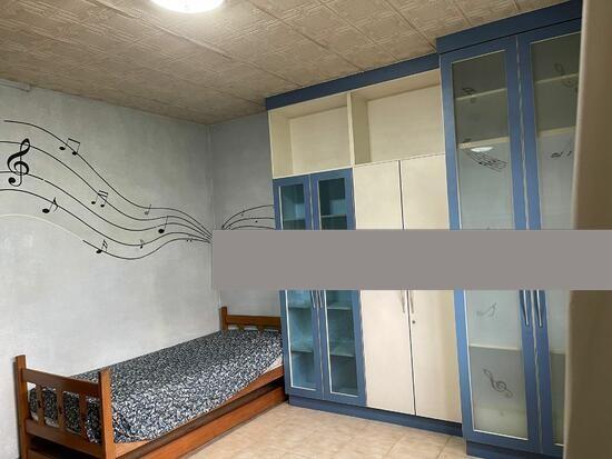 Prop-GPT: HDB Apartment: D23  123 Pending Road