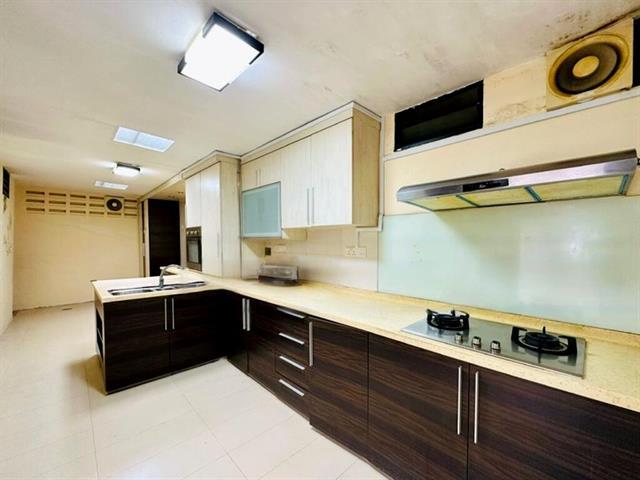 Serangoon Garden Estate Corner Terrace For Rent, $6,800, 3 Bed 2 Bath 1,700 sqft $2.58 psf