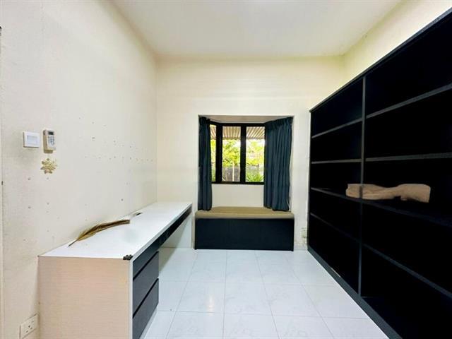 Serangoon Garden Estate Corner Terrace For Rent, $6,800, 3 Bed 2 Bath 1,700 sqft $2.58 psf