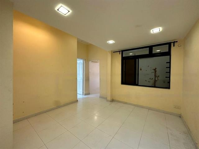 Serangoon Garden Estate Corner Terrace For Rent, $6,800, 3 Bed 2 Bath 1,700 sqft $2.58 psf