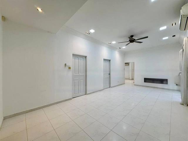 Serangoon Garden Estate Corner Terrace For Rent, $6,800, 3 Bed 2 Bath 1,700 sqft $2.58 psf