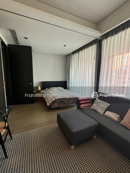 Prop-GPT: Condominium: D09  OUE Twin Peaks