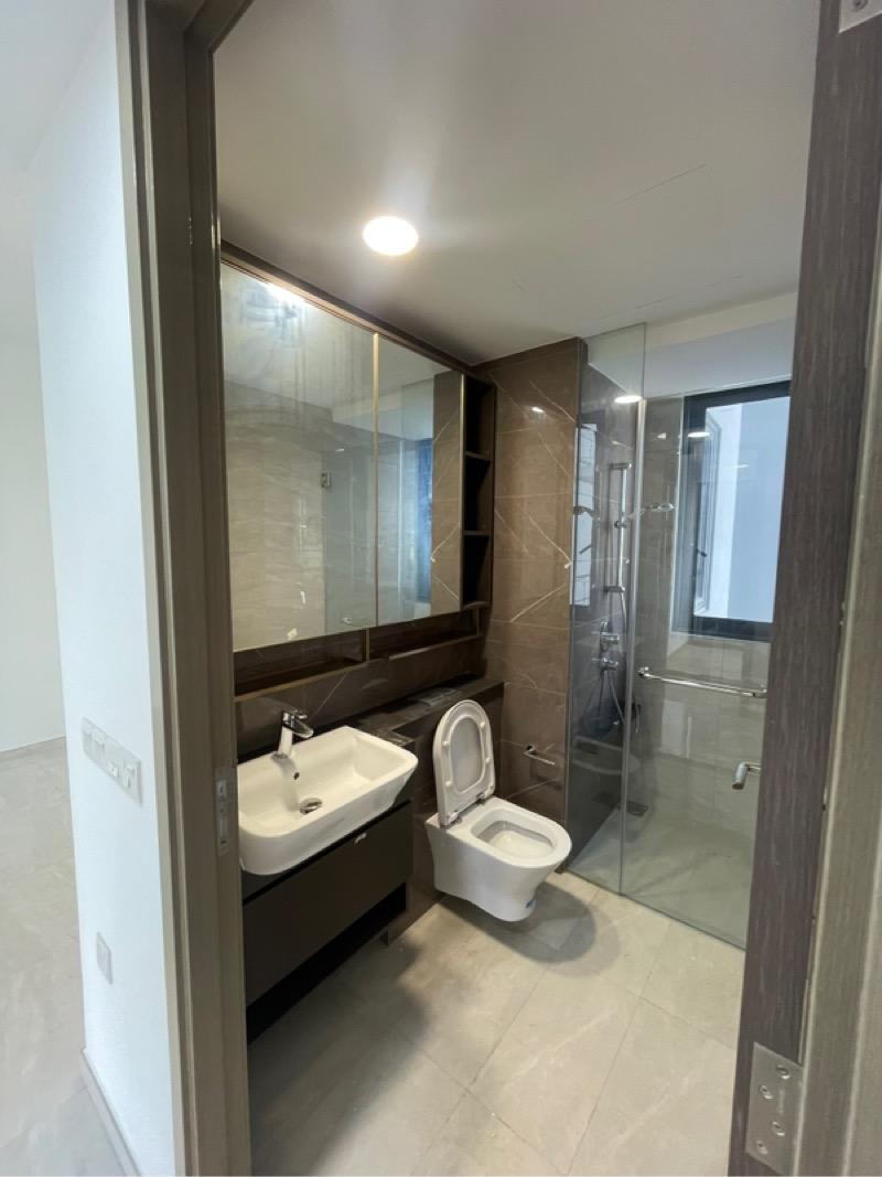 The Florence Residences Condominium For Rent, $3,800, 2 Bed 2 Bath 753 sqft $5.05 psf