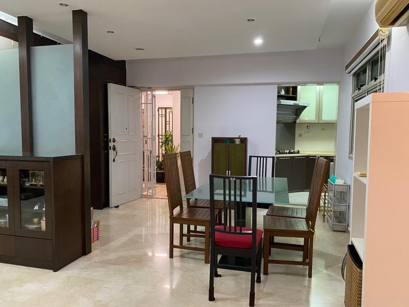 Prop-GPT: HDB Apartment: D19 Punggol 203A Punggol Field