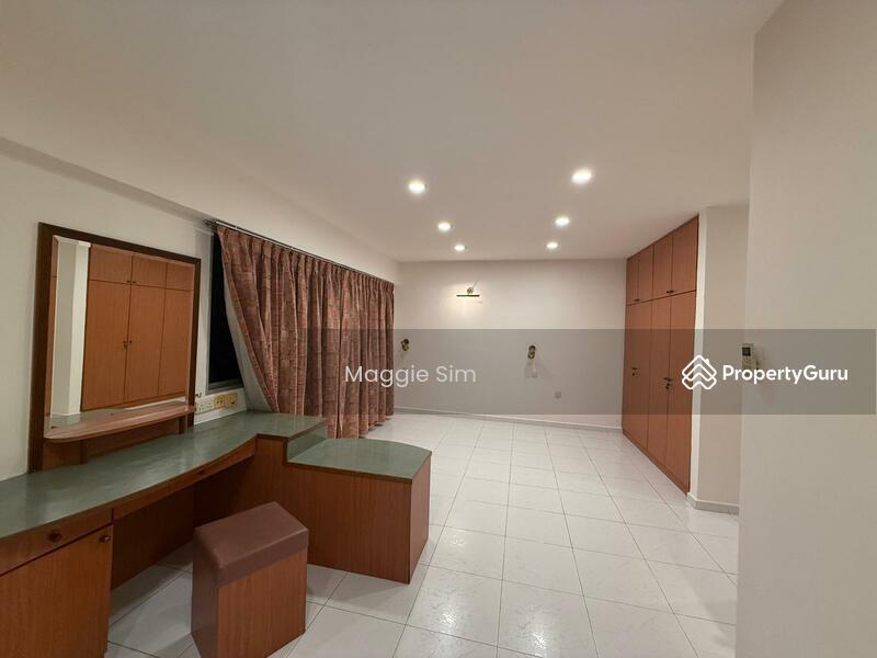 Semi-Detached for Rent: D28, 806093