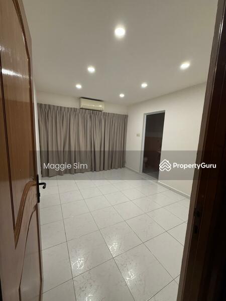Semi-Detached for Rent: D28, 806093