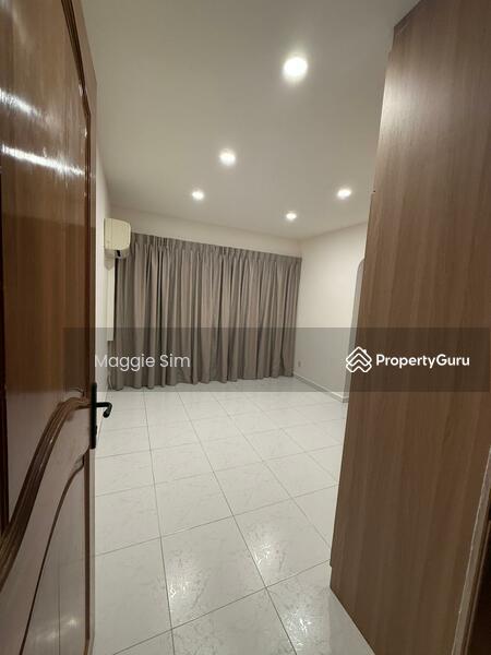 Semi-Detached for Rent: D28, 806093