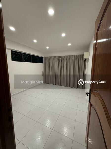 Semi-Detached for Rent: D28, 806093